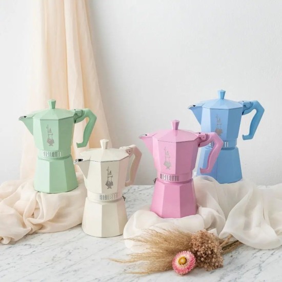 Bialetti Moka Pot Express Exclusive Yeşil 3 Cups Bialetti Moka Pot Express Exclusive Yeşil 3 Cups – orijinal Bialetti moka pot