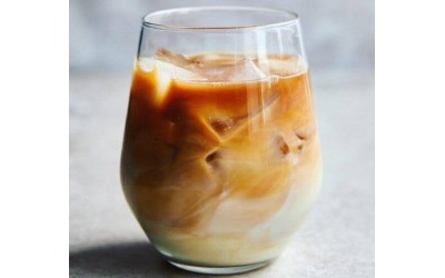 Vanilyalı Kahve Kokteyli Tarifi: Serinletici ve Aromatik Bir Alternatif